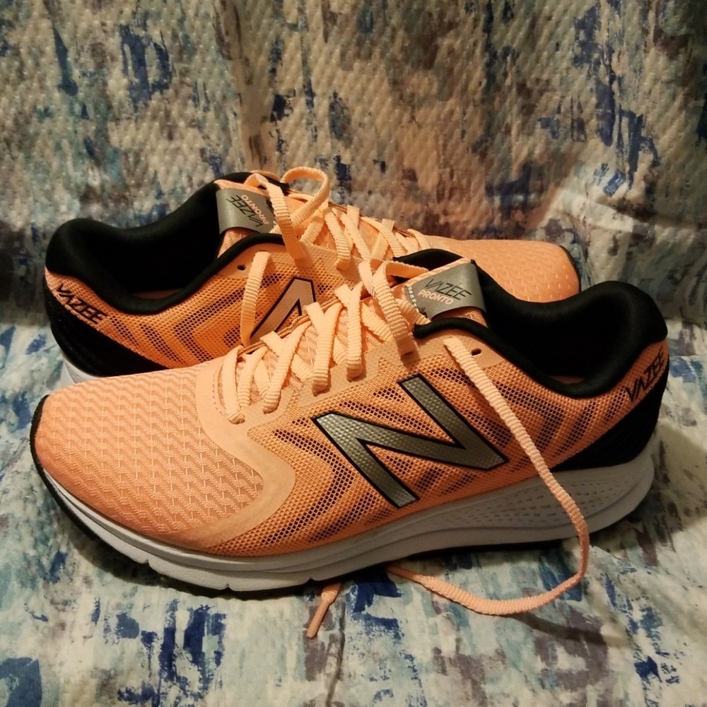 NB VAZEE PRONTO NWOT